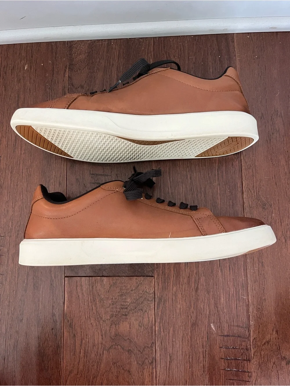 Cole Haan Tan Leather Low-Top Sneakers with Black Laces